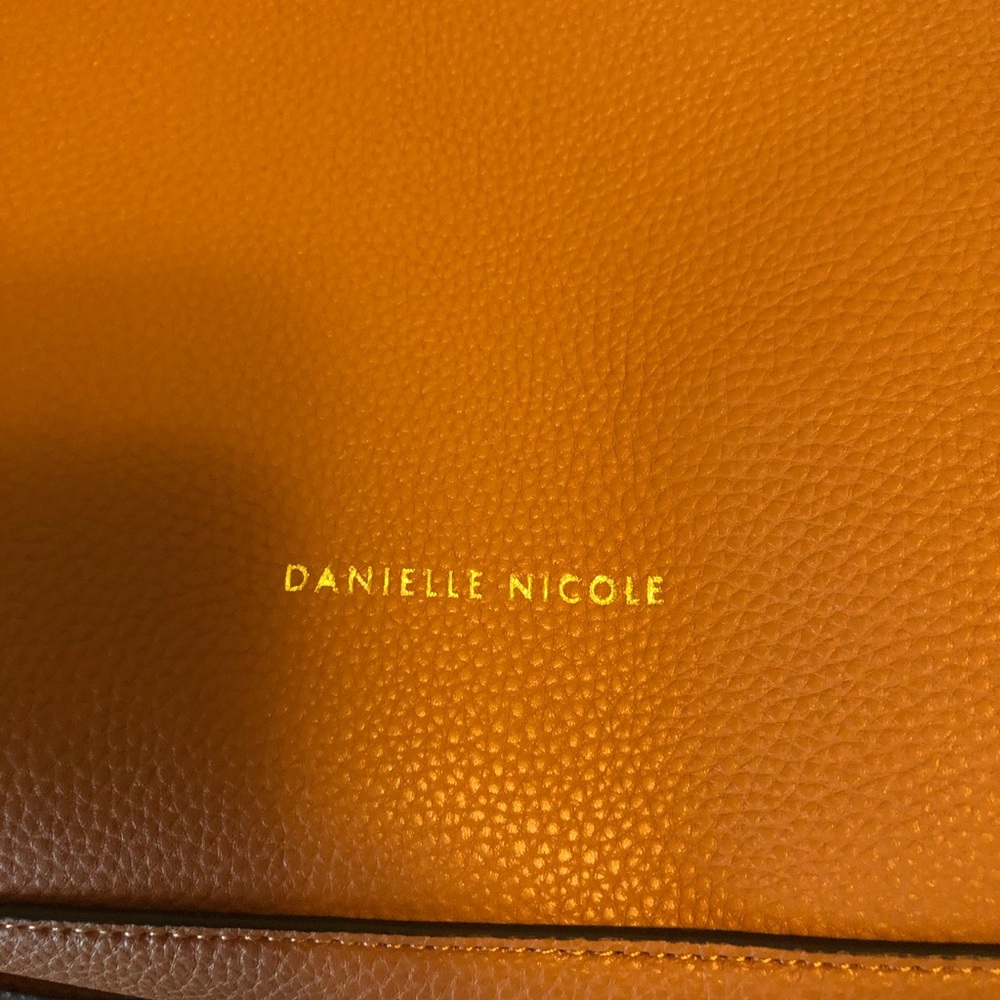 Brown purse - Picture 2 of 8